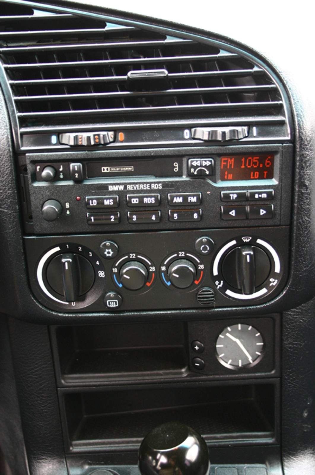 BMW serii 3 kontra Mercedes klasy C - Idea ta sama, charakter już nie