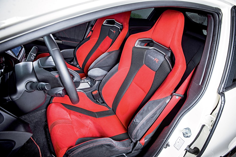 Focus RS vs 308 GTi vs Leon Cupra 290 vs Golf R vs Civic Type R