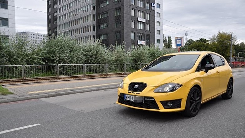 Nieoznakowany Seat Leon Cupra