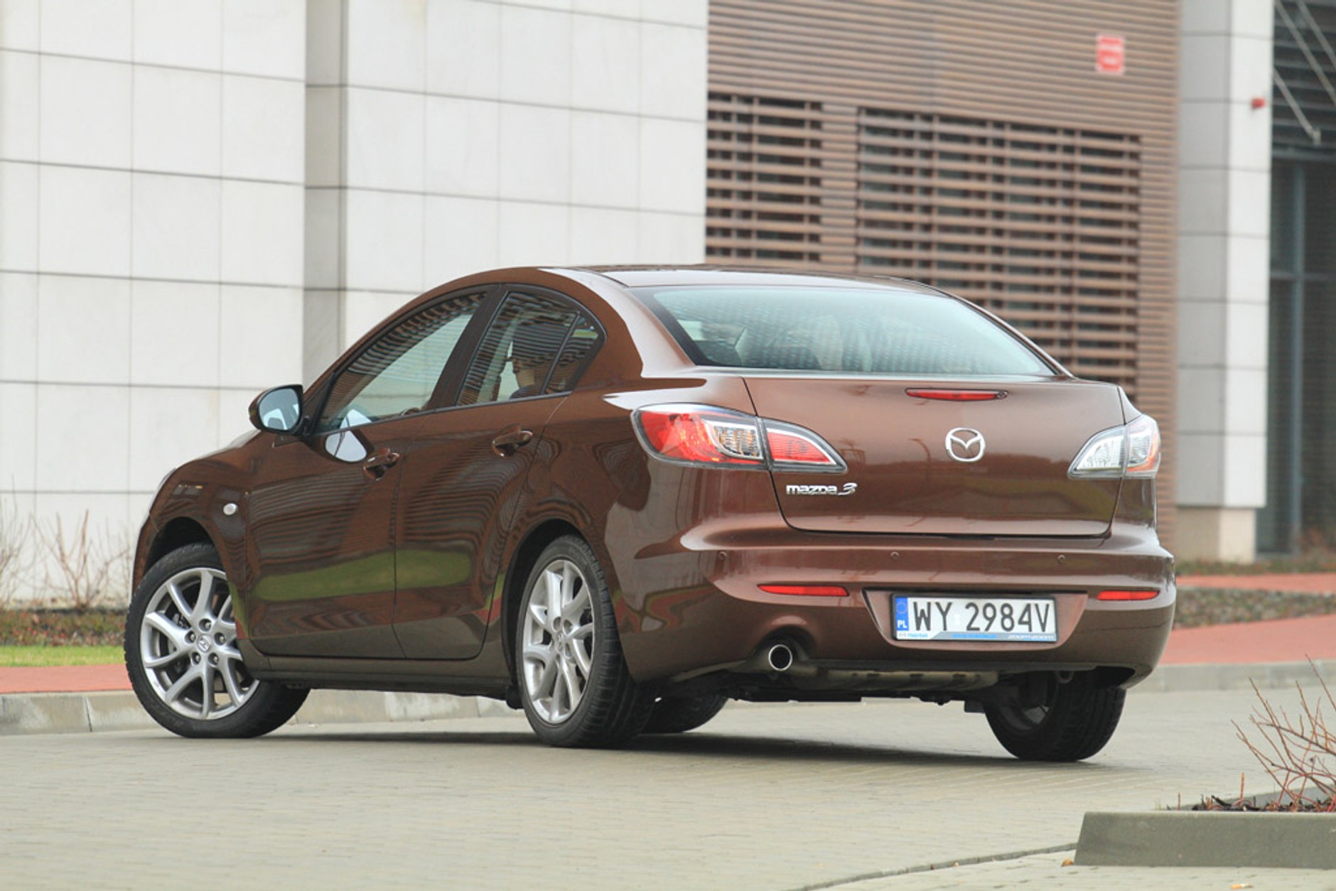 Mazda 3: kompakt w stylu limuzyny