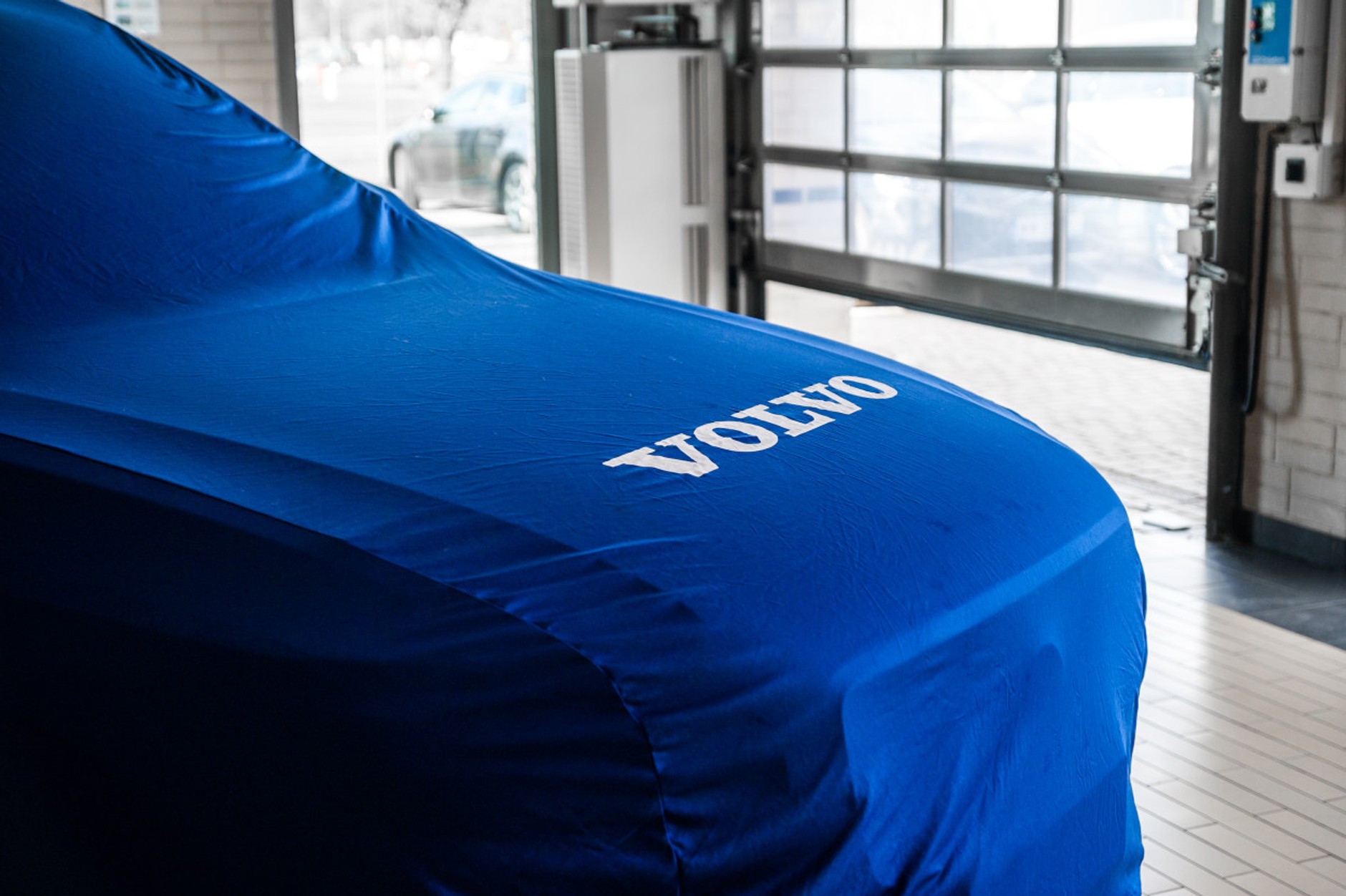 Krzysztof Hołowczyc odebrał kluczyki do Volvo XC90