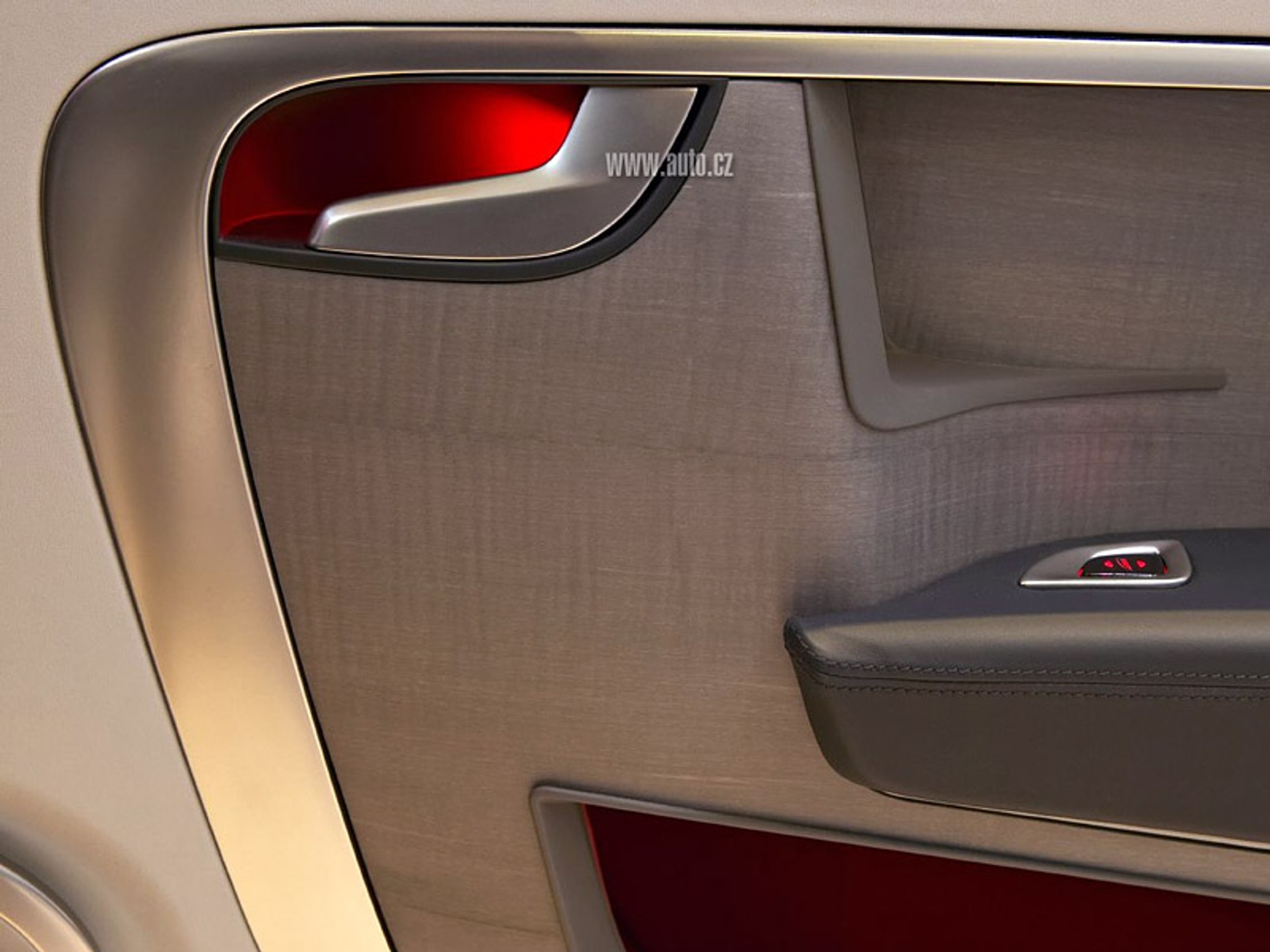 LA Auto Show 2007: Tatra 603 – czeska legenda w podaniu firmy Faurecia