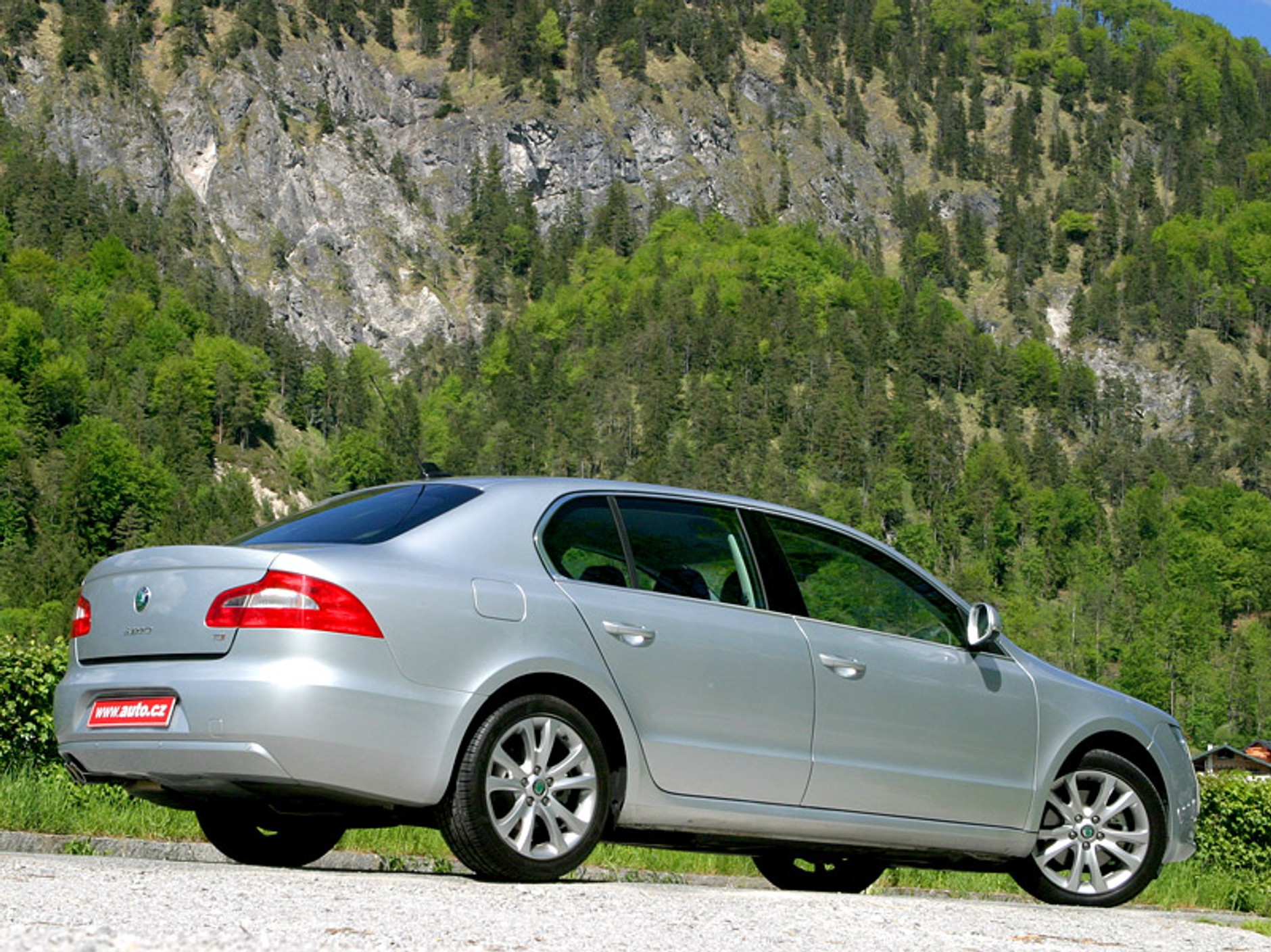 Škoda Superb: ubogi krewny Passata czy poważny konkurent?