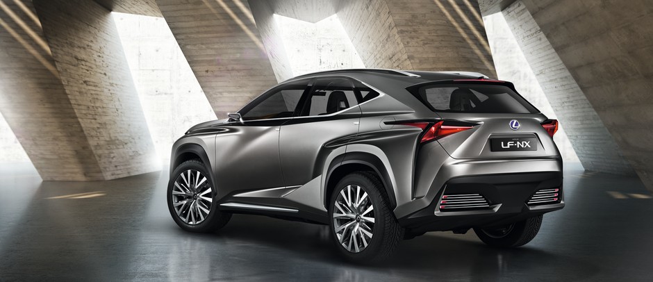 Tył/bok Lexusa LF-NX