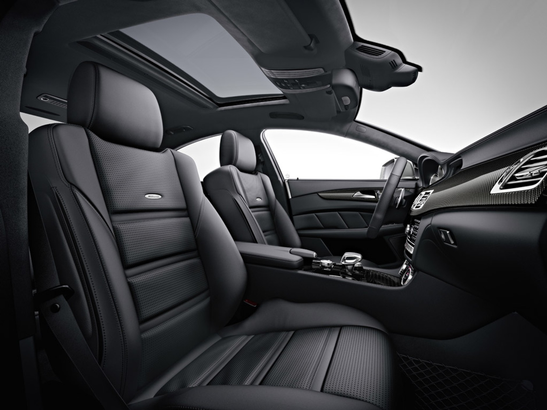 Mercedes CLS 63 AMG - szybszy od Ferrari