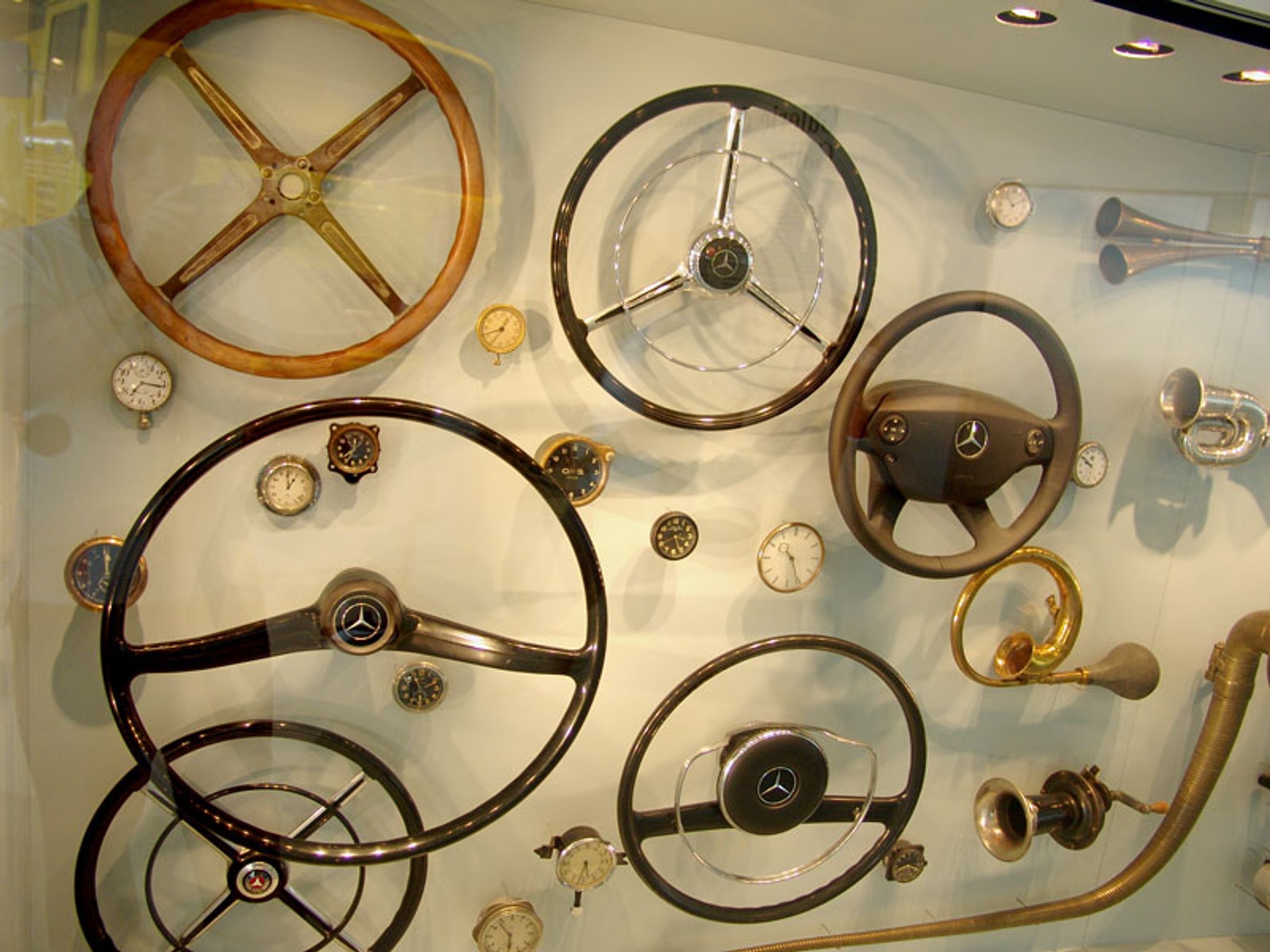 Mercedes-Benz - Muzeum: 120 lat historii na 9 piętrach - 2. część (galeria)