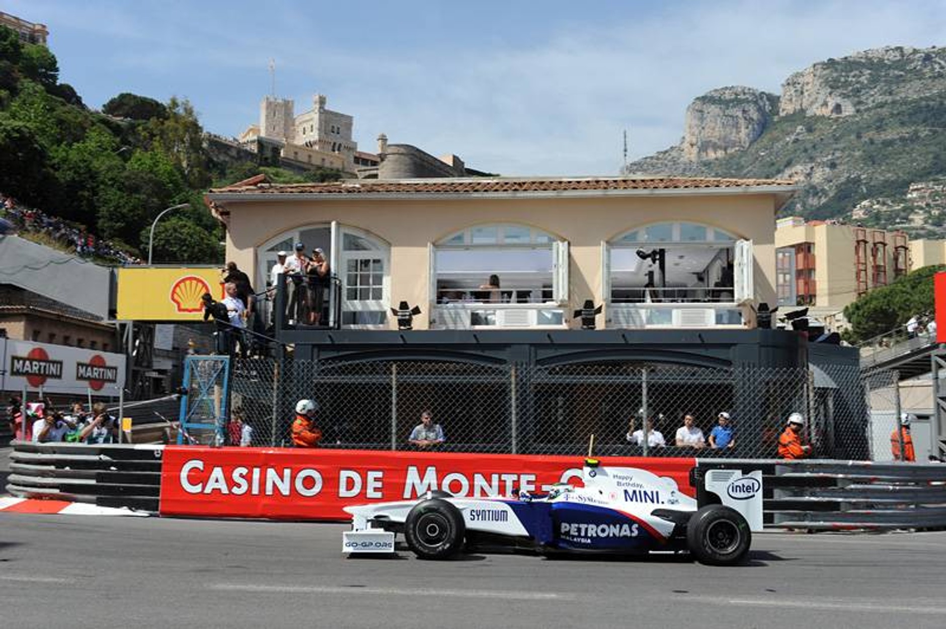 Grand Prix Monaco 2009: Button królem, Kubica w garażu (fotogaleria)