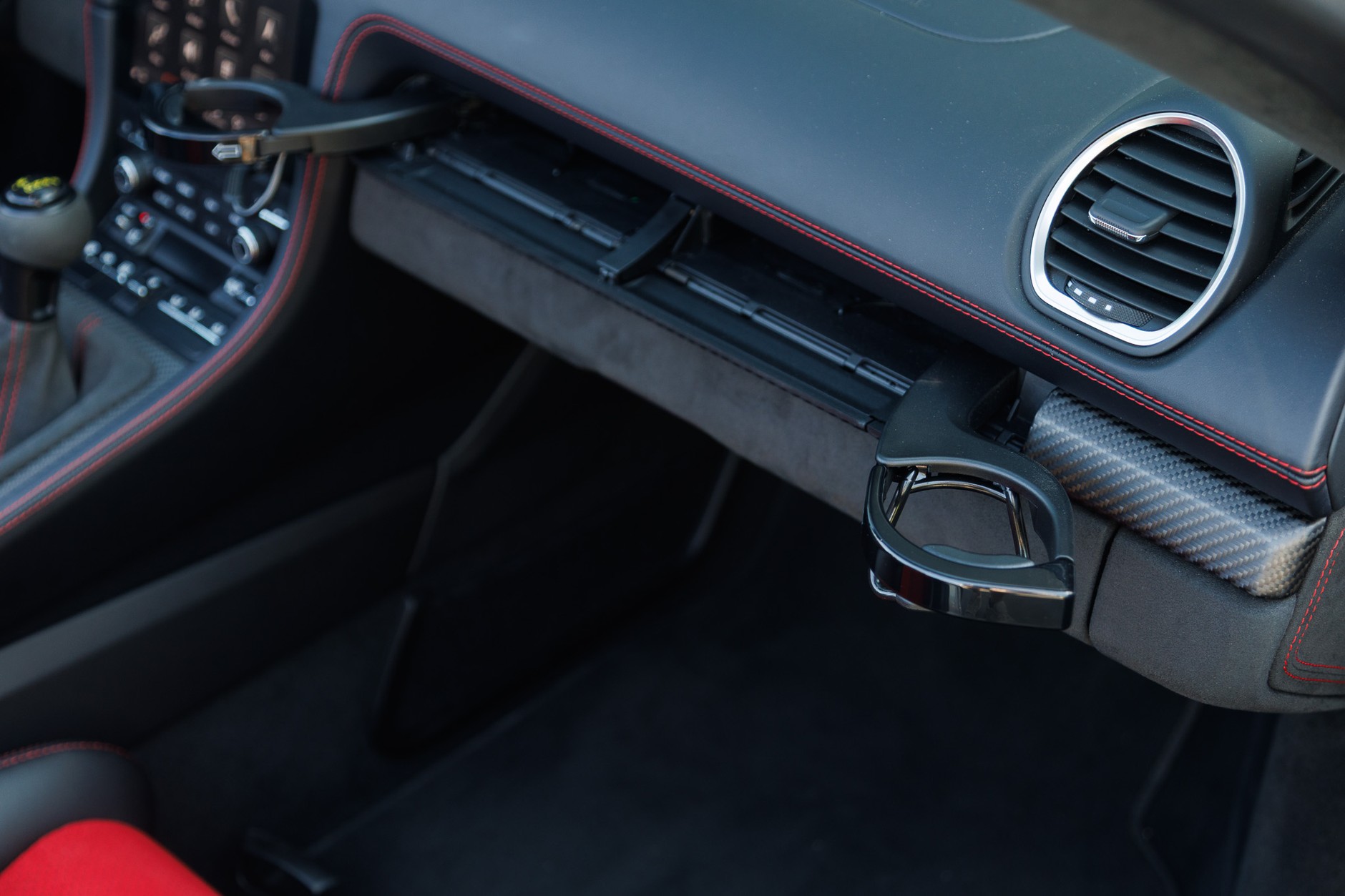 2025 porsche 718 Spyder RS