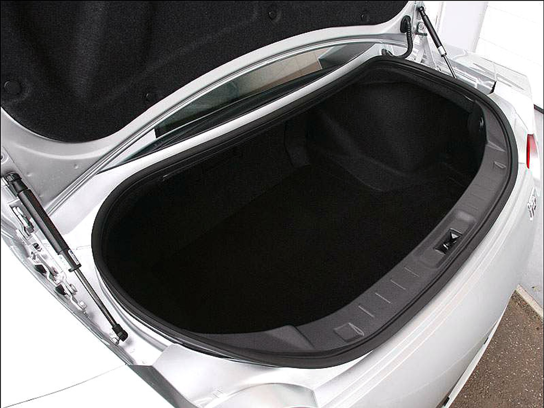 Tokio Motor Show 2007: Nissan GT-R: pogromca Porsche na wolności