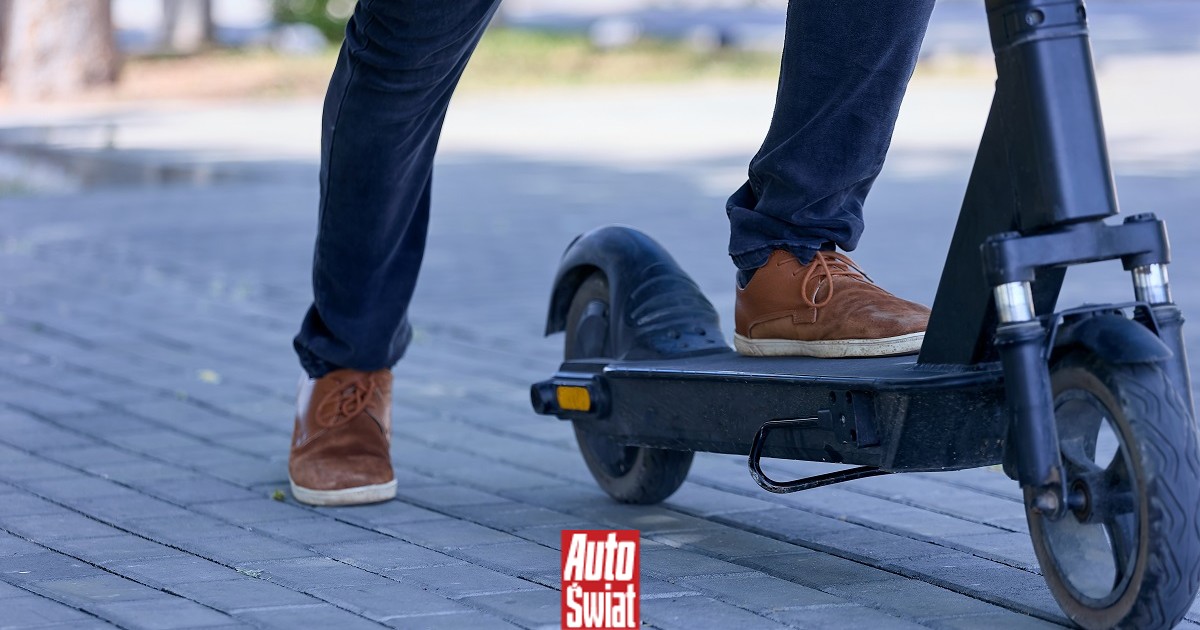 Matka dostała mandat, bo nastolatek jeździł hulajnogą. Tak działają nowe przepisy