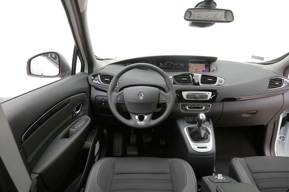 Renault Grand Scenic 1.6 dCi: Dynamiczny i oszczędny van | Test i Opinie