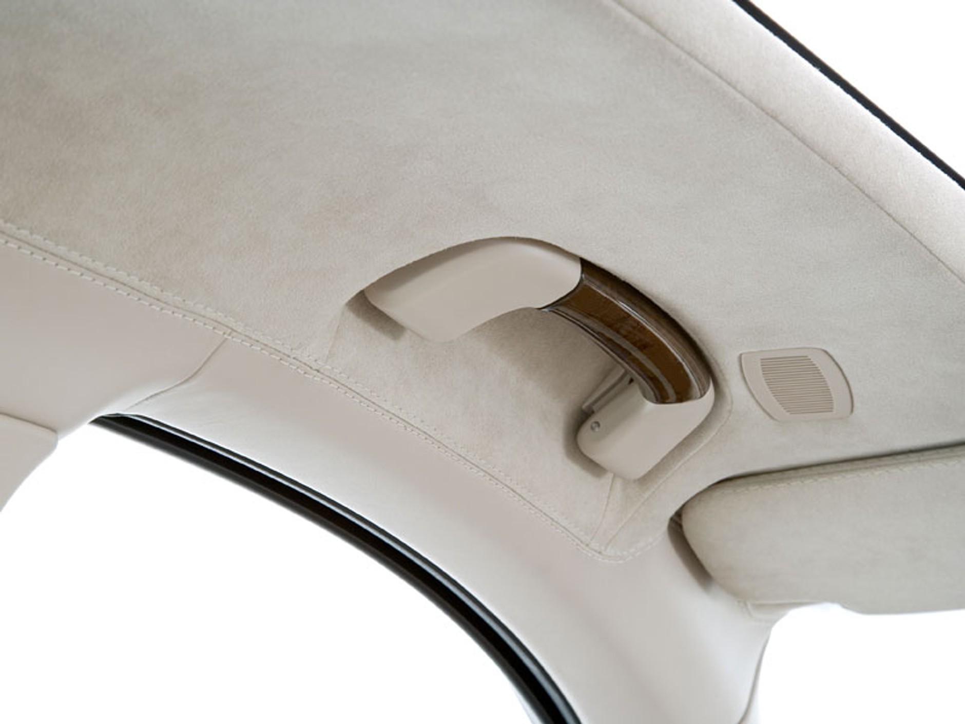 BMW 760i – nowy silnik 6,0 V12 i 8-biegowy automat