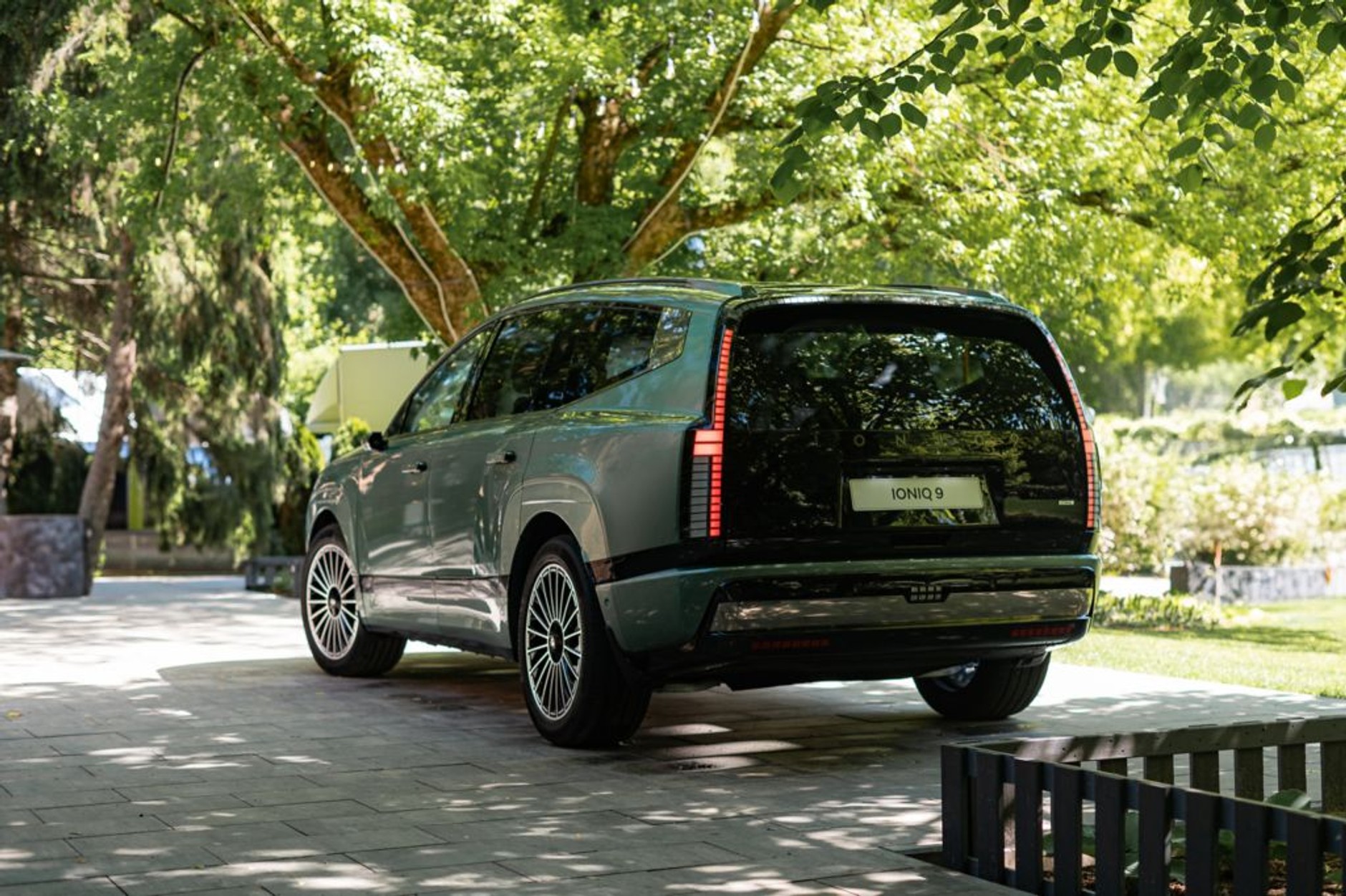 Hyundai IONIQ 9