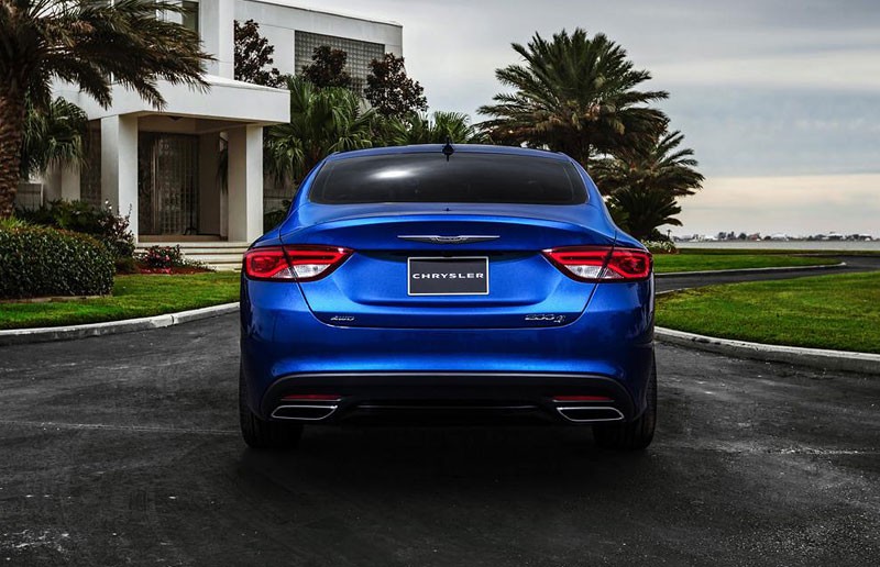Chrysler 200