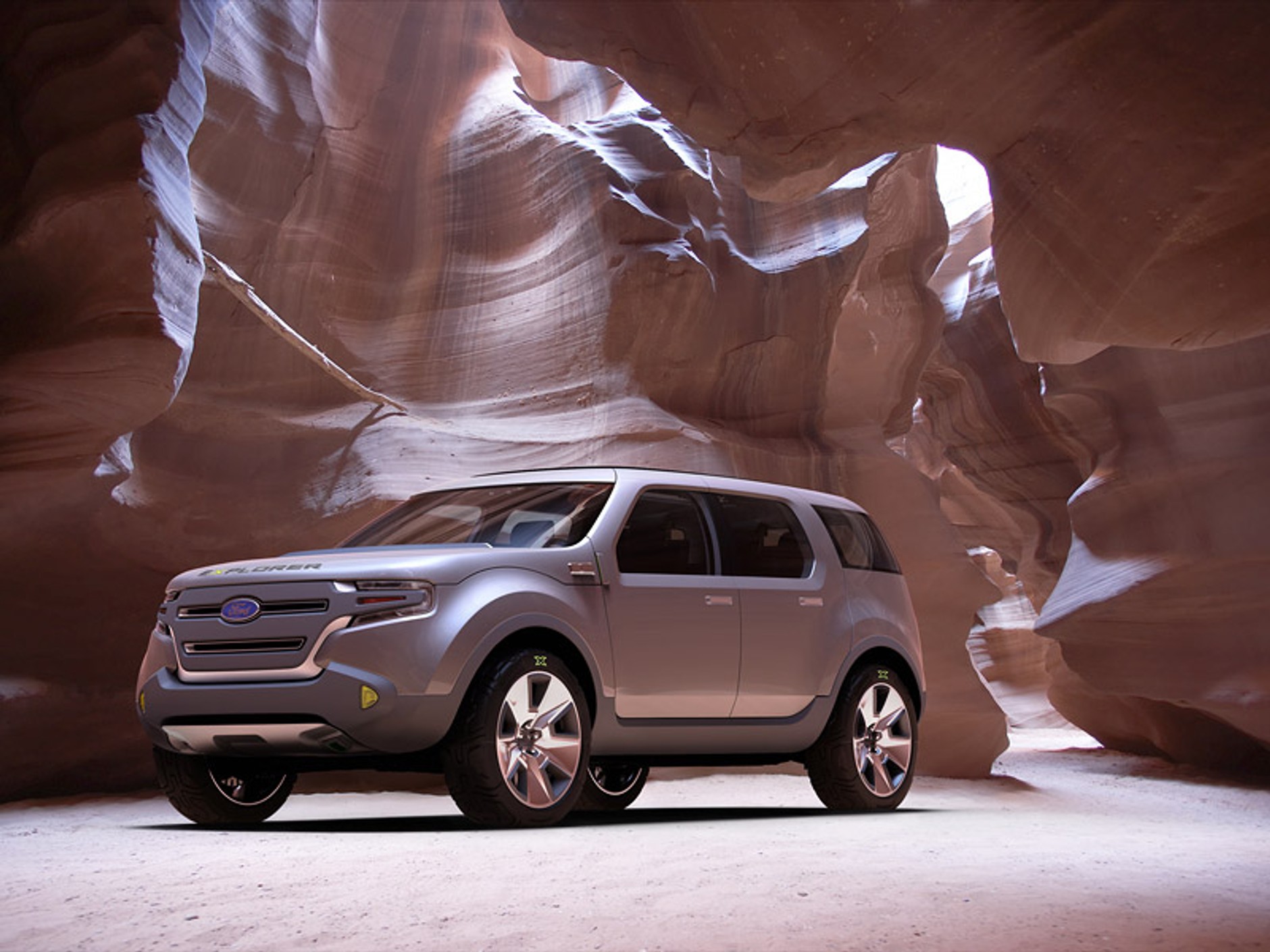 Detroit 2008: Ford Explorer America - oszczędniejszy olbrzym