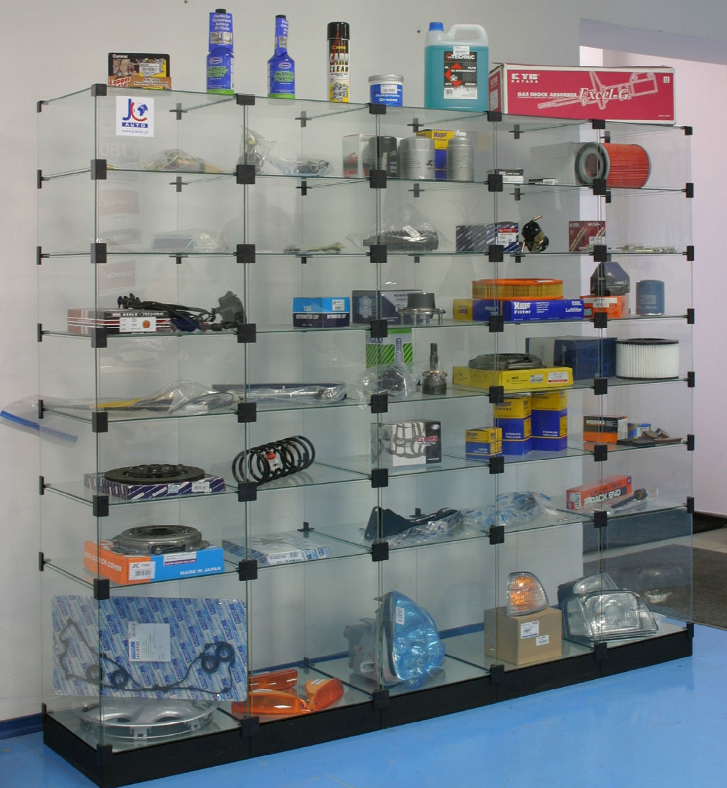 Auta najdroższe w eksploatacji. Ich naprawiać nie warto