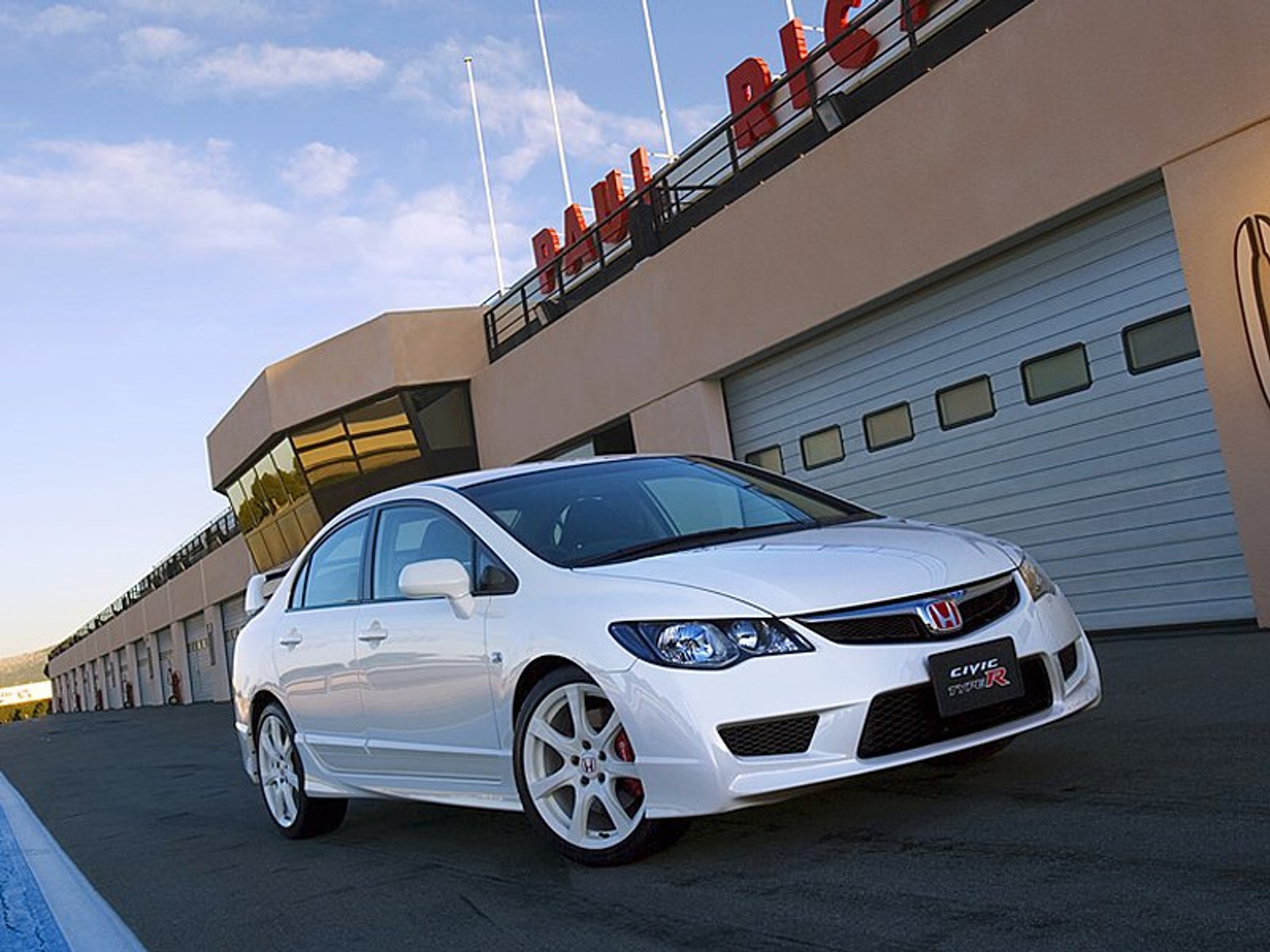 Honda Civic Type R Sedan – niedostępna rakieta