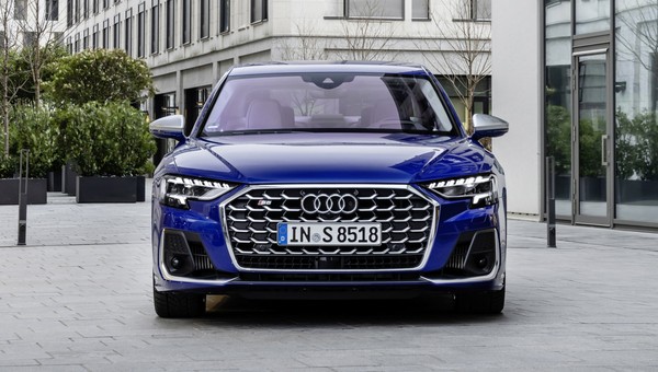 Audi A8 (4. generacja; wersja po modernizacji; wariant S8)