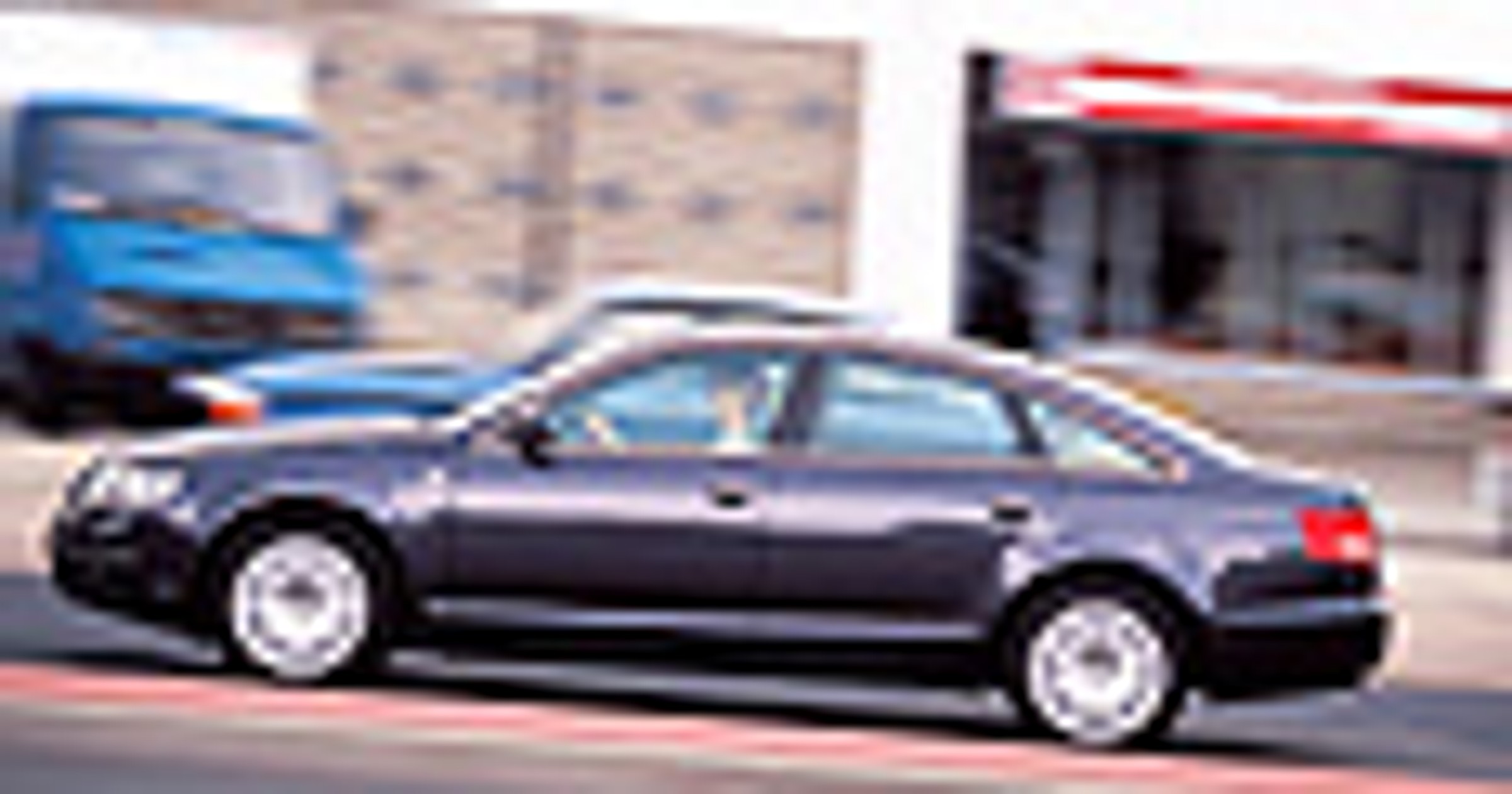 Audi A6 3.2 24V FSI quattro - Niełatwe do krytyki