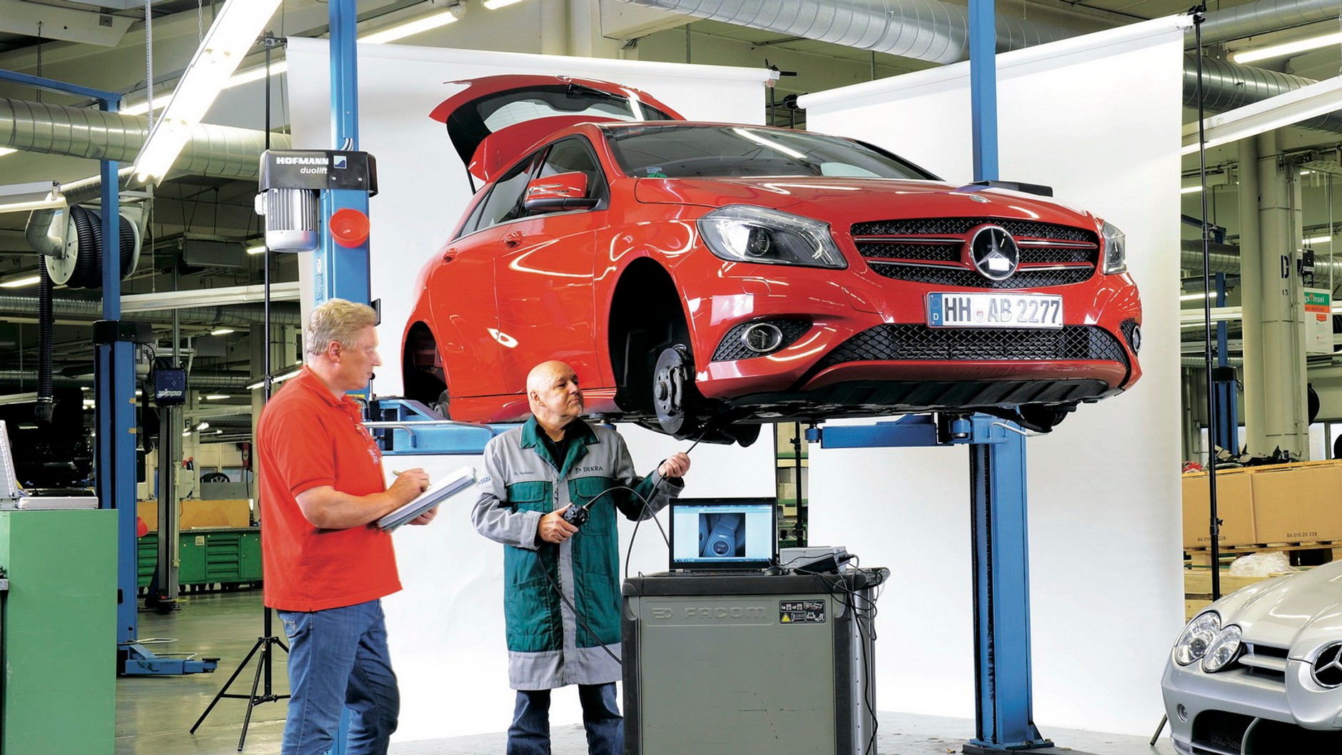 Test 200 tys. km: VW Golf 1.4 TSI i Mercedes A 180