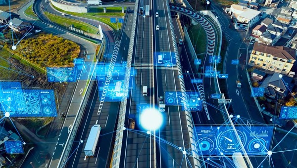 Menedżerowie flot przewidują, że sztuczna inteligencja i pojazdy elektryczne będą miały największy wpływ na zarządzanie flotą w nadchodzących latach - wynika z globalnego badania Webfleet