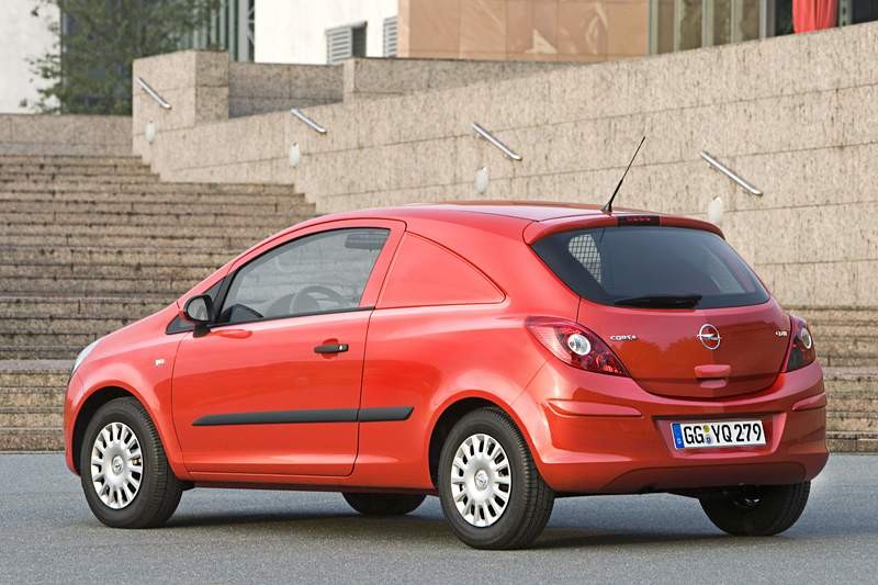 Opel: Corsavan w Brukseli!