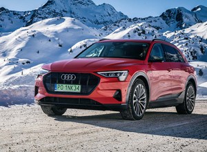 Audi e-tronem przez Alpy - podróż bez śladu