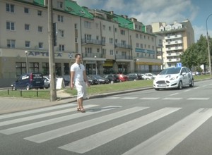 Jak zdać egzamin na Prawo jazdy? - Odcinek 9 – Jak reagować na pieszych znajdujących się w pobliżu drogi?