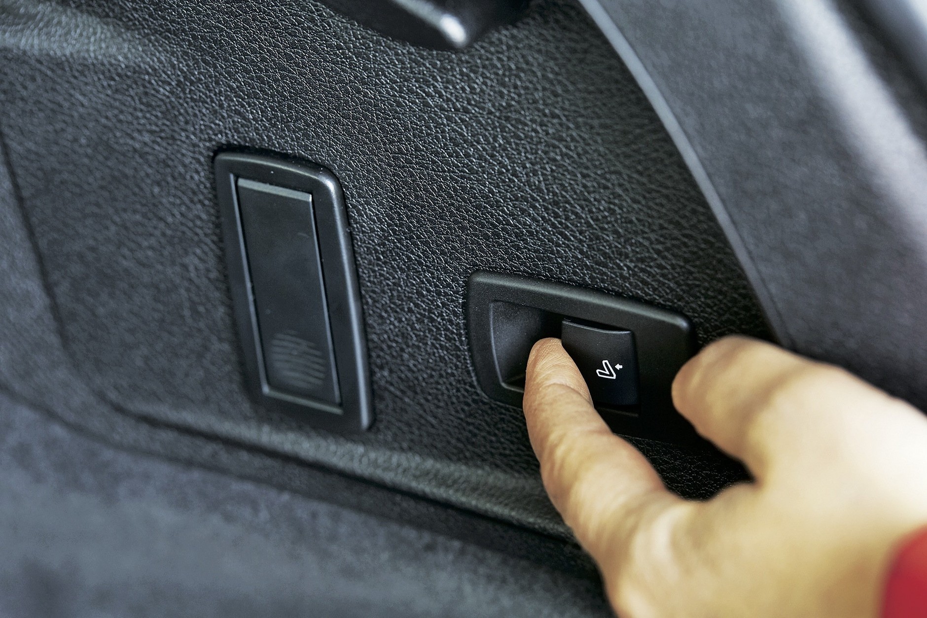 BMW 218d Gran Tourer i Opel Zafira Tourer 1.6 CDTI