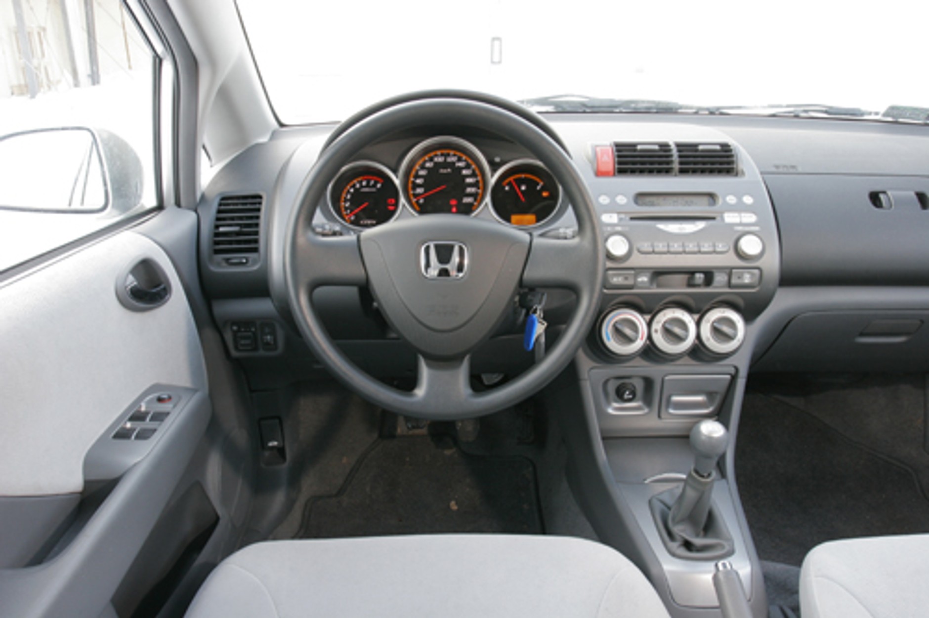 Chevrolet Aveo, Honda City, Dacia Logan - Wiele za niewiele