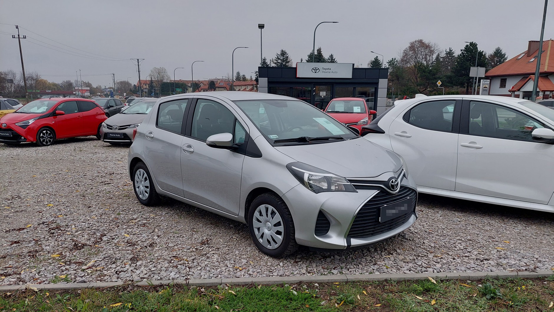Używana Toyota Yaris 1.0 z 2016 r.