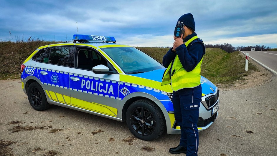 Pędził krajówką blisko 190 km/h. Odpowie przed sądem