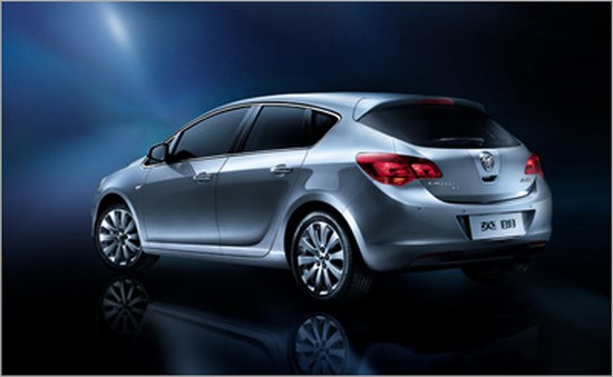 Buick Excelle XT: Opel Astra dla Chin
