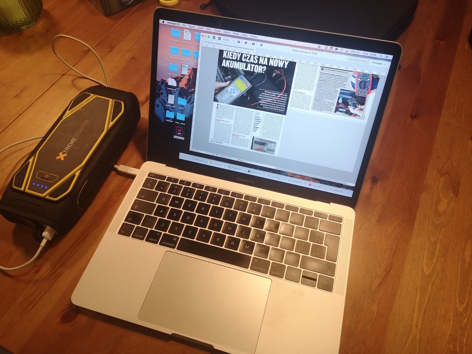 Tylko duży powerbank pozwoli pracować dłuższy czas na komputerze, gdy nie mamy dostępu do sieci