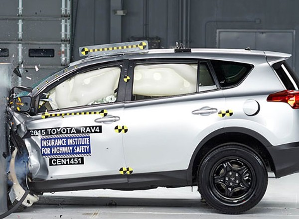 Czy będzie afera Crashgate? Auta bezpieczne jedynie podczas testów zderzeniowych. Jaka jest prawda?