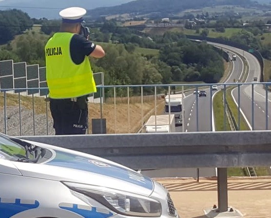 Policjanci przeprowadzili specjalną akcję. Ustawili się na ekspresówce