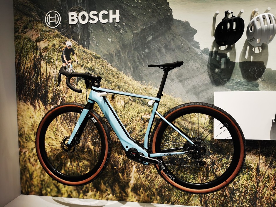 Targi Eurobike 2023 we Frankfurcie: stoisko Bosch, lekki gravel ze wspomaganiem. Fajnie to jeździ