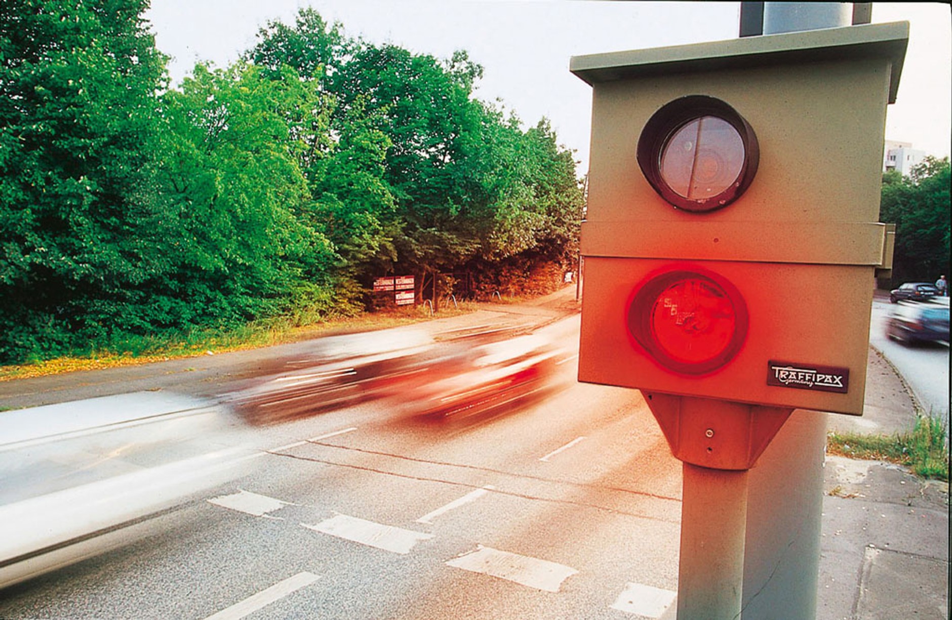 Fotoradary w rękach amatorów: bezprawie w imię prawa?