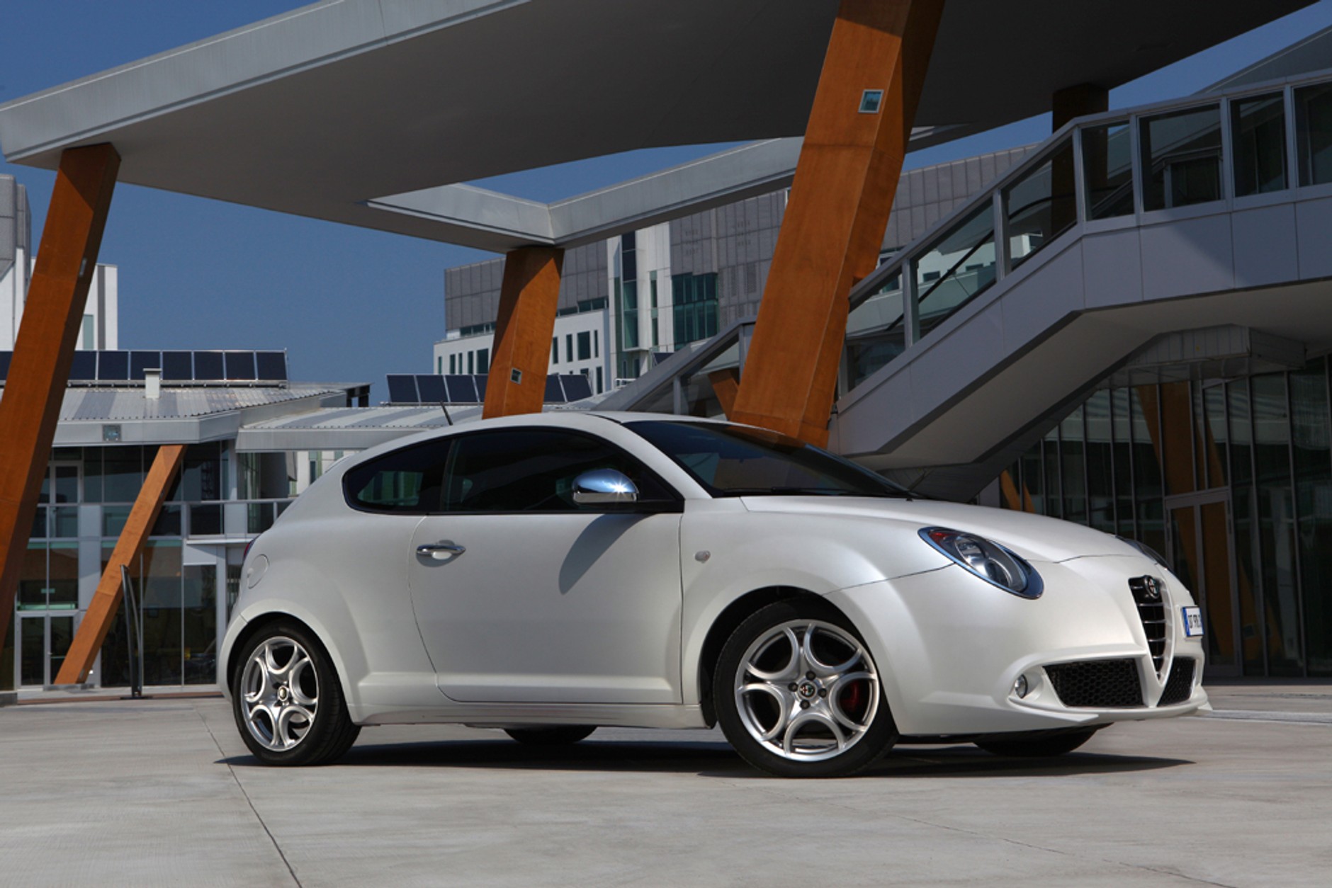 Alfa Romeo Mito 1.4 Multiair - Z nowym oddechem (Wideo)