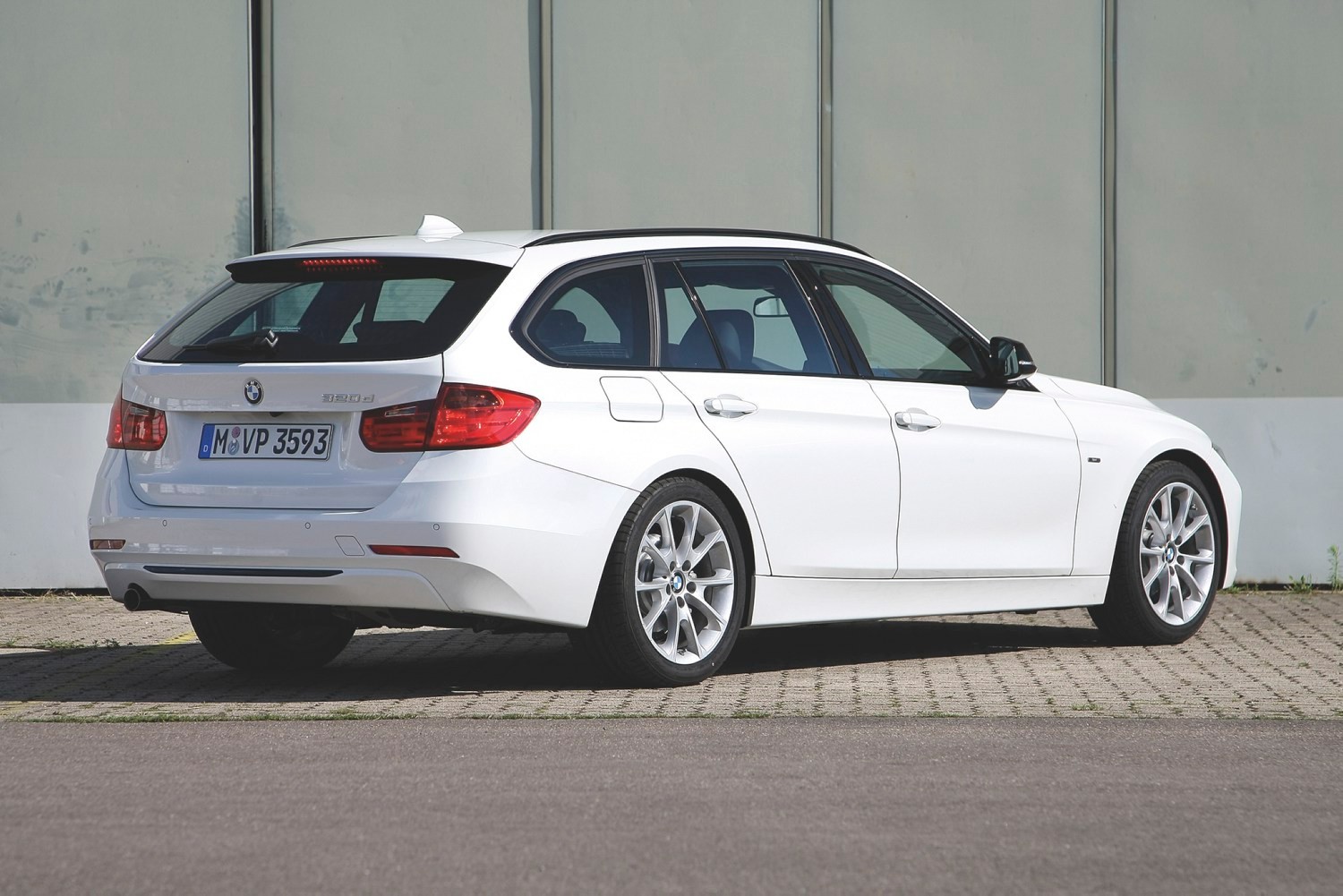 BMW 320d Touring to najbardziej wysportowane z prezentowanych kombi