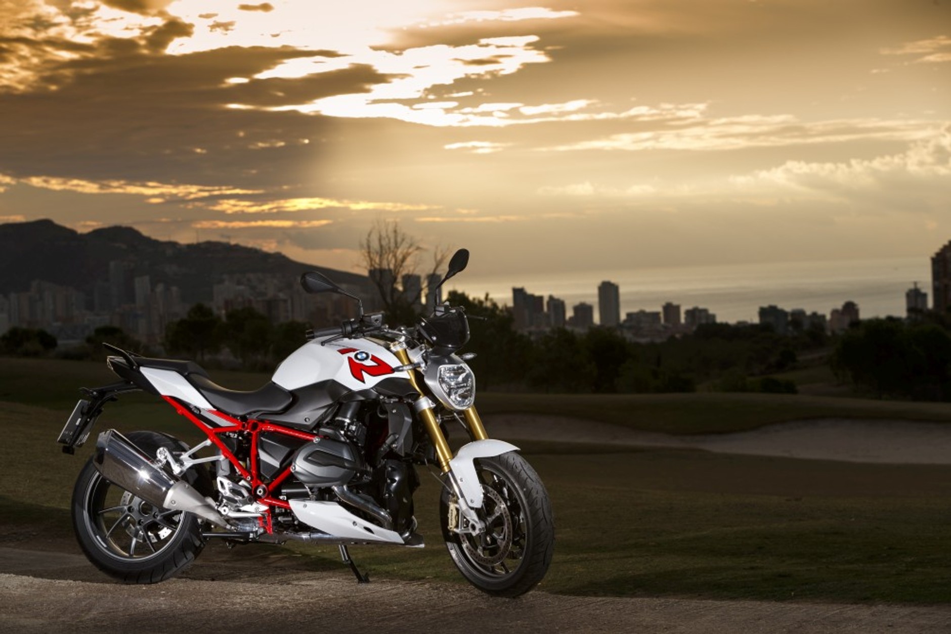 2015 BMW R1200R