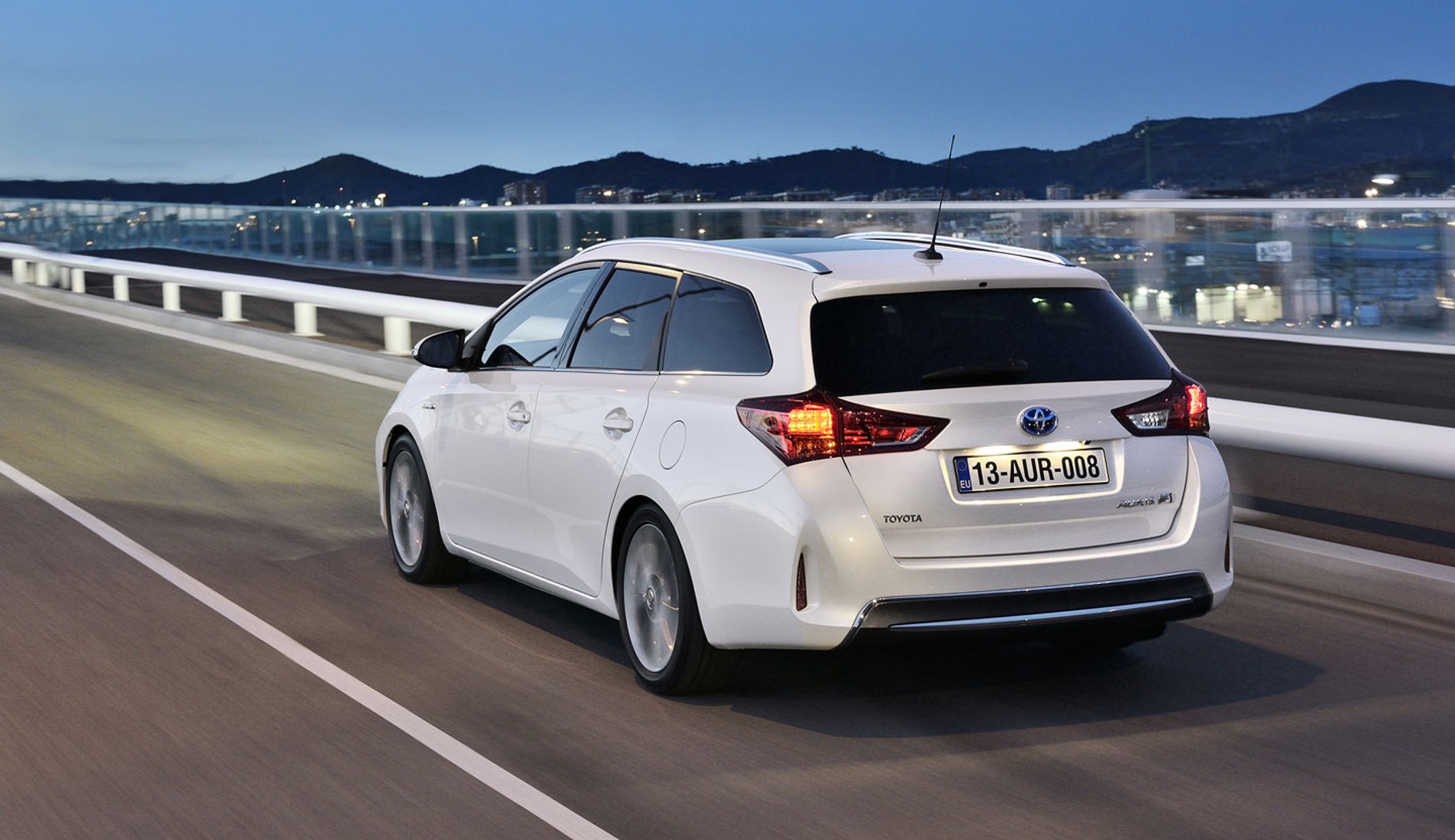 Toyota Auris Touring Sports