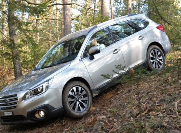 Nowy Subaru Outback: sam wyhamuje i przyspieszy