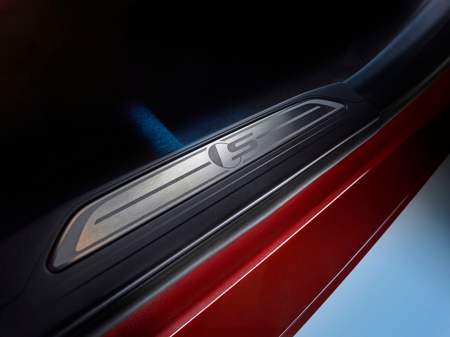 Jaguar XE - Drżyjcie Bawarczycy