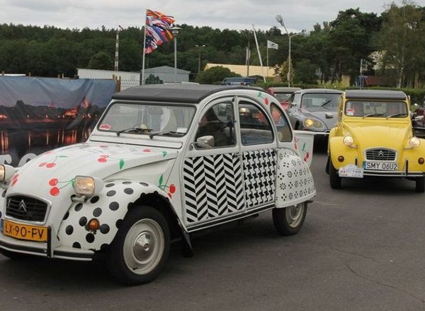Citroën 2CV skończył 70 lat