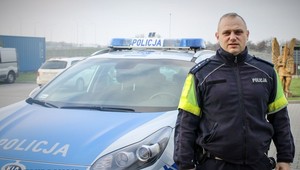Policjant drogówki uratował życie rowerzyście