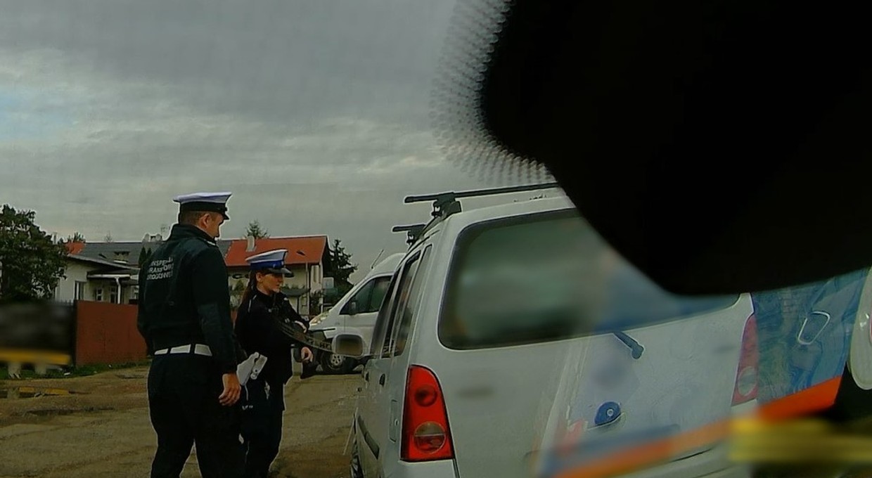 Jechał ulicą pod prąd i ominął radiowóz. "Tak wyszło"
