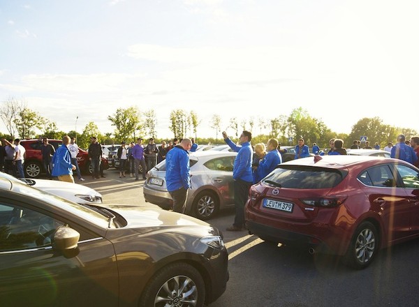 Nowa Mazda 3 w drodze z Kunguru do Ufy