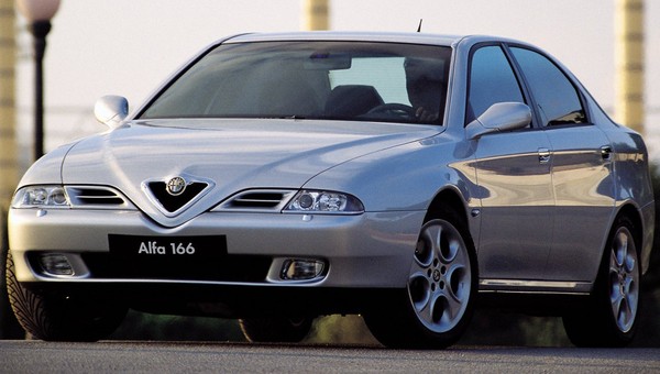 Alfa Romeo 166