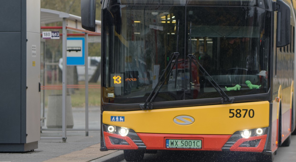 Zepsuty autobus zablokował prezydenta Andrzeja Dudę. Jak to się stało?